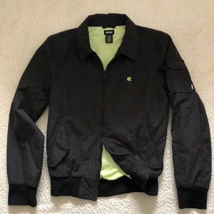 Etnies skate jacket